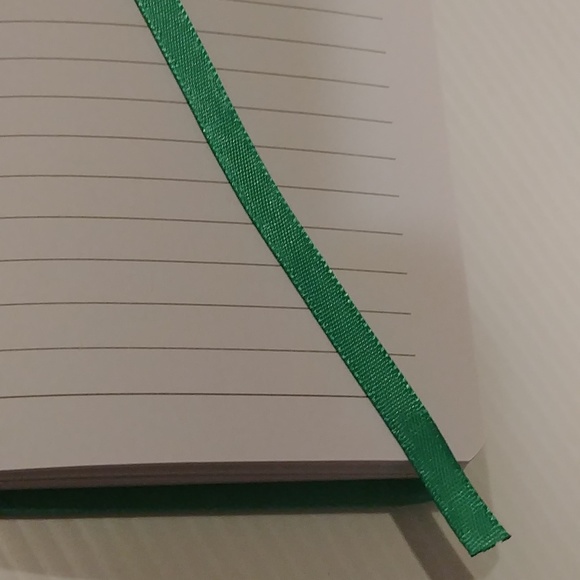 🎉2/$16 NEW 192 Page Journal Purse Sized "Girl Boss Secrets" - Picture 3 of 3